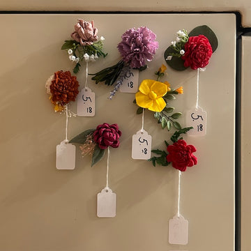 Sola Wood Flower Magnet